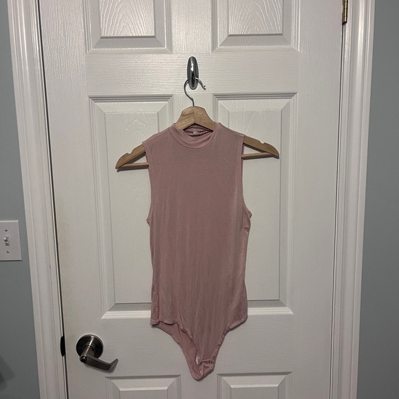 Garage bodysuit - Picture 1 of 3